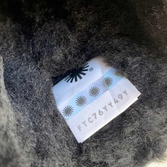 UGG Classic Mini Stud II Black Boots - Picture 8 of 8